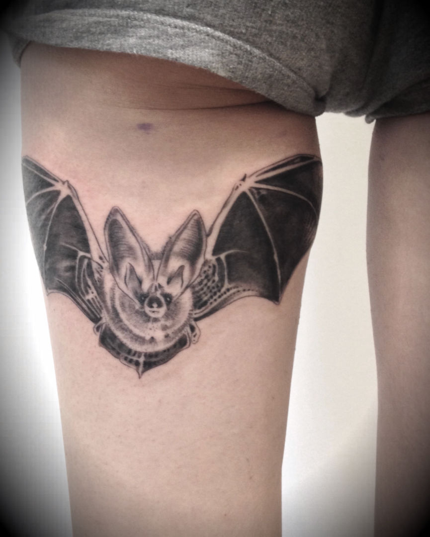Realistic bat tattoo by Virginie Tatouage