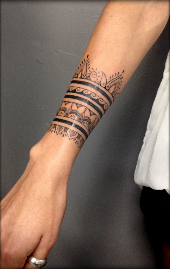 Oriental tattoo by Virginie Tatouage