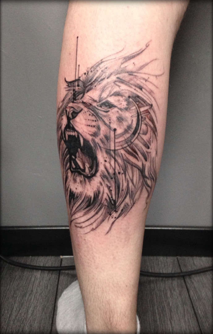 Lion tattoo by Virginie Tatouage Strasbourg
